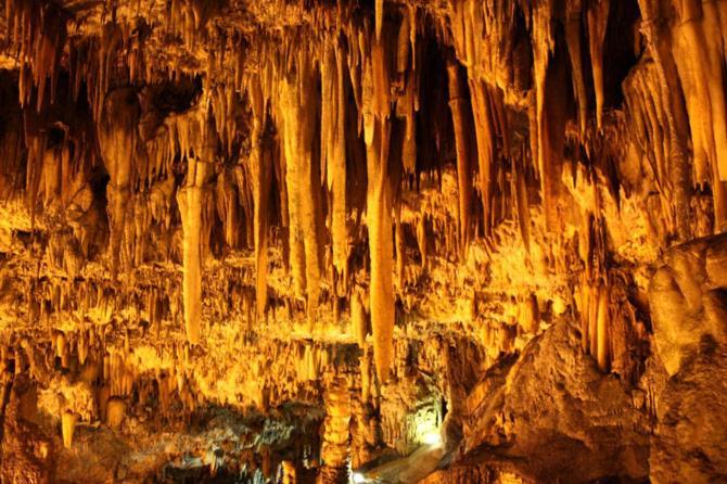 מלון Melissani